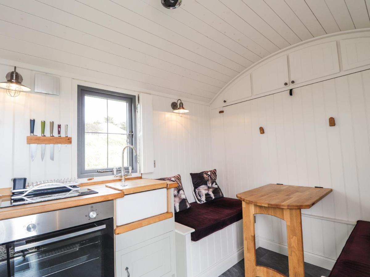 Shepherds Hut Lonmore Экстерьер фото