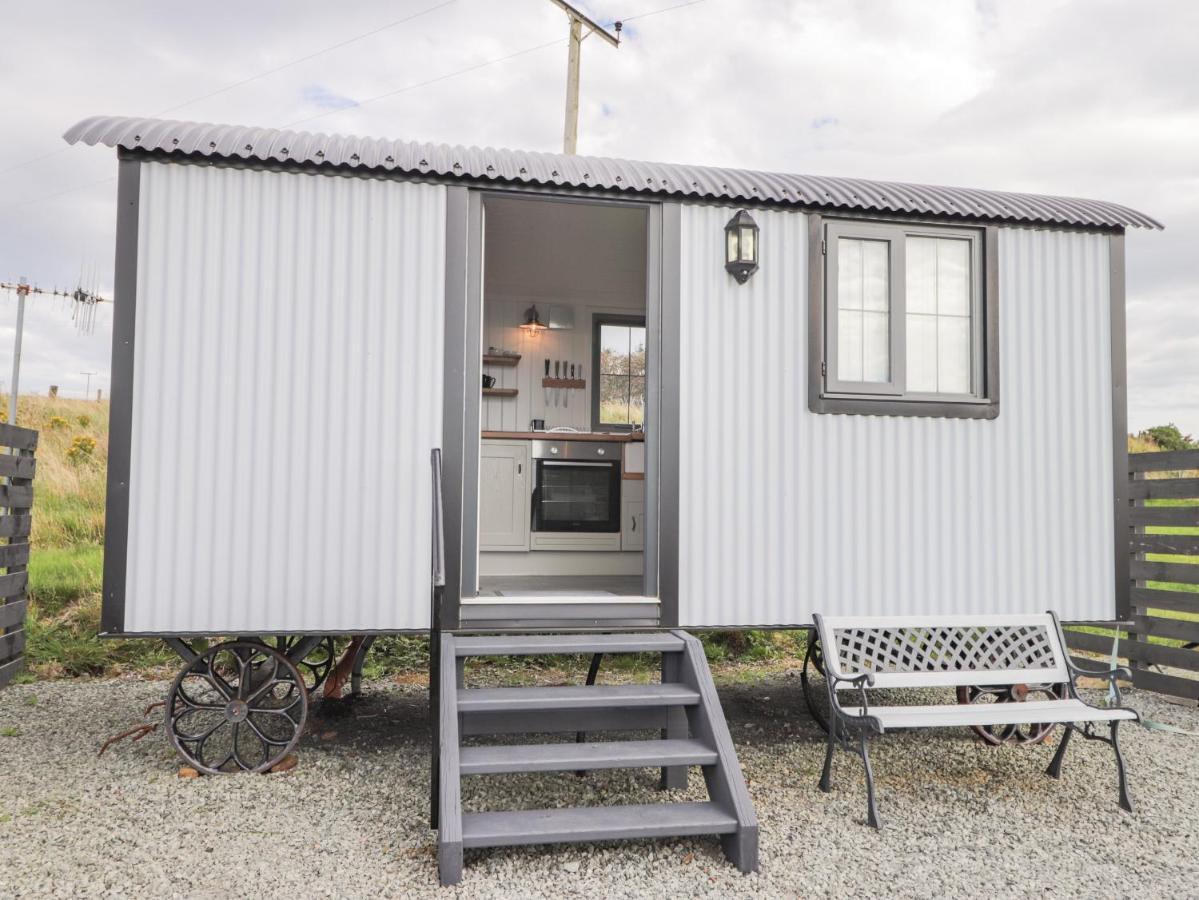 Shepherds Hut Lonmore Экстерьер фото